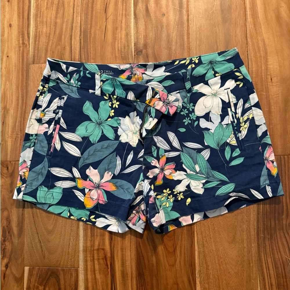 a.n.a High Waist Blue and Green Shorts Tropical Print